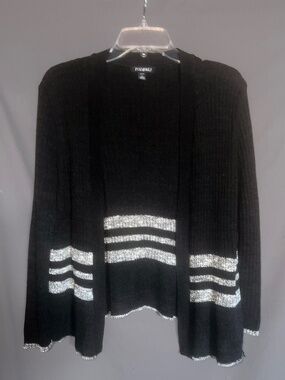 Roz & Ali Black & Silver Ribbed Shrug